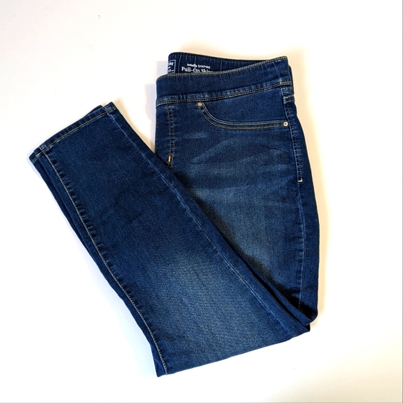 Levi's Pull On Skinny Jeans Size 33/28 - Picture 5 of 11